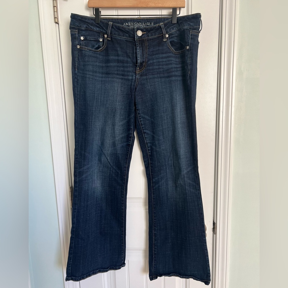 American Eagle women’s jeans, Favorite boyfriend straight leg style, size 16